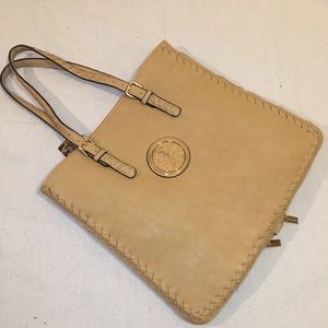 Daisy Boutique Large Zipper Tote Manmade leather